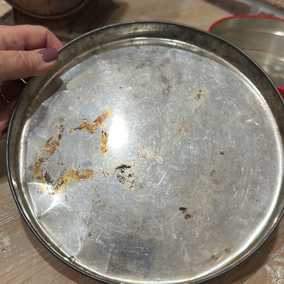 Vintage Fireside Gems Cookie Tin - Picture 10 of 12